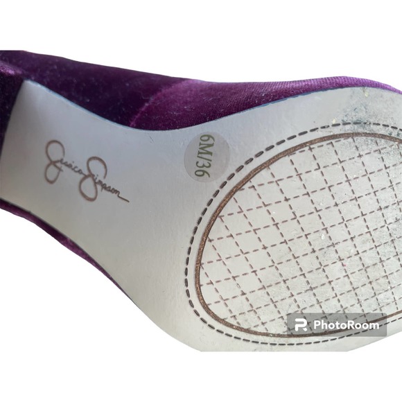 Jessica Simpson Velvet Pumps SZ 6M - Picture 5 of 6